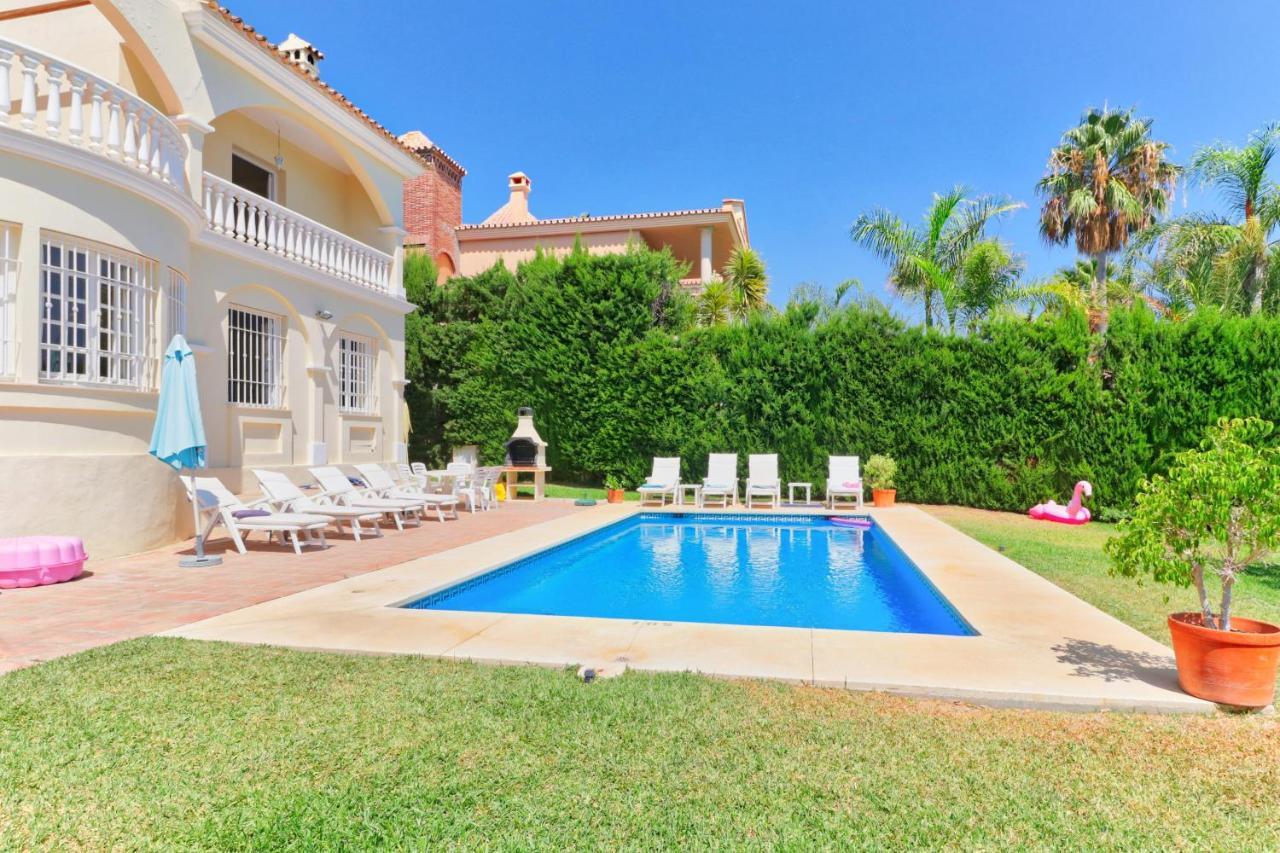 Las Palmas Sleeps 10 Villa *